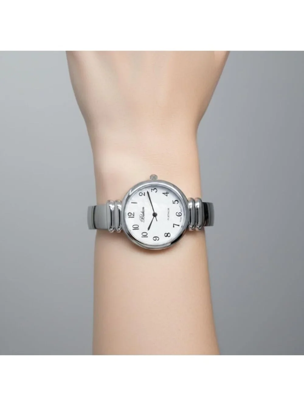 Women's Silver Stylish Pearl Cuff Bracelet Quartz Movement Metal hinged Watch